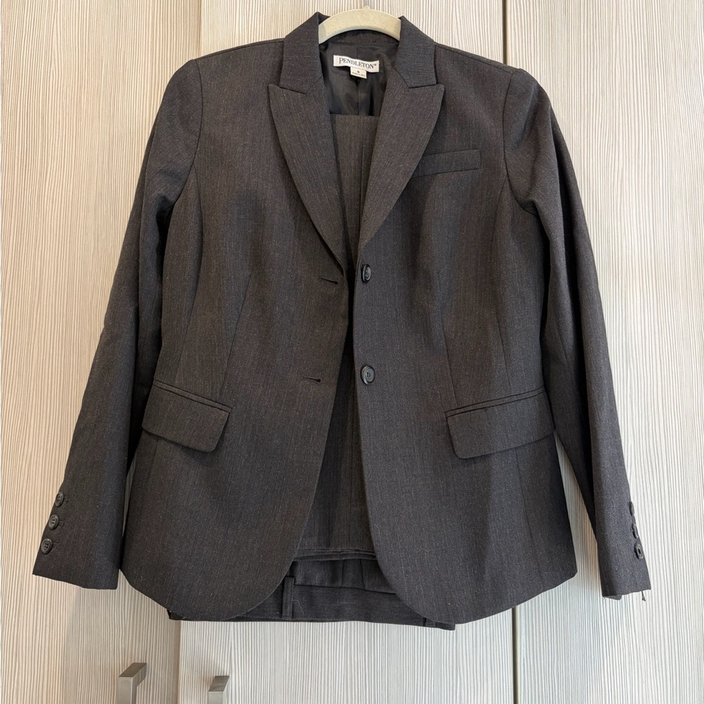 Pendleton Virgin Wool Pantsuit Size 6 Charcoal Gray Tailored Blazer‎ Set